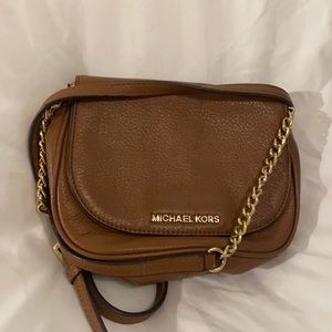 MK crossbody bag with chain